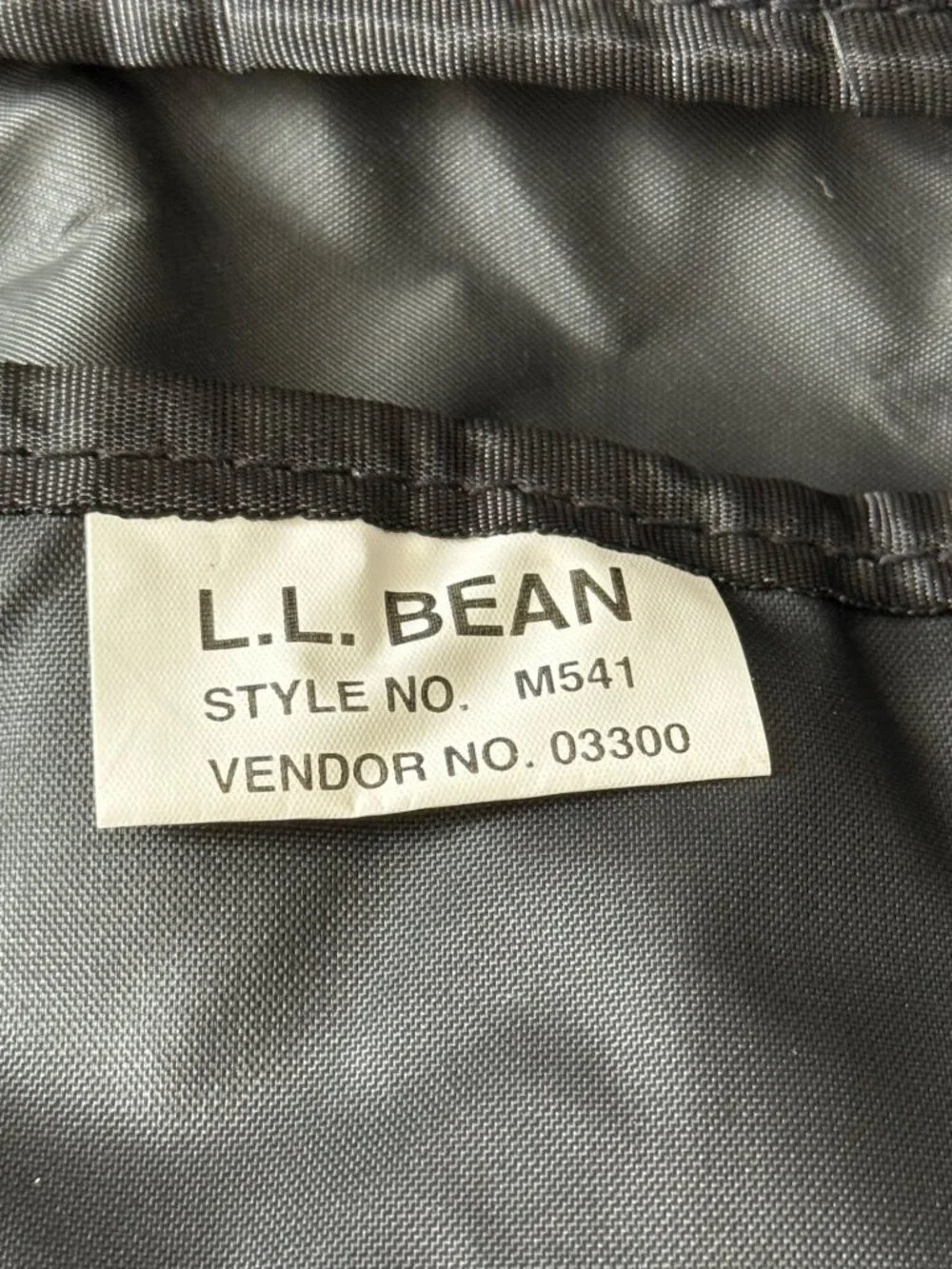 L.L. Bean Garment Travel Luggage Bag Shoulder Strap Black Style M541